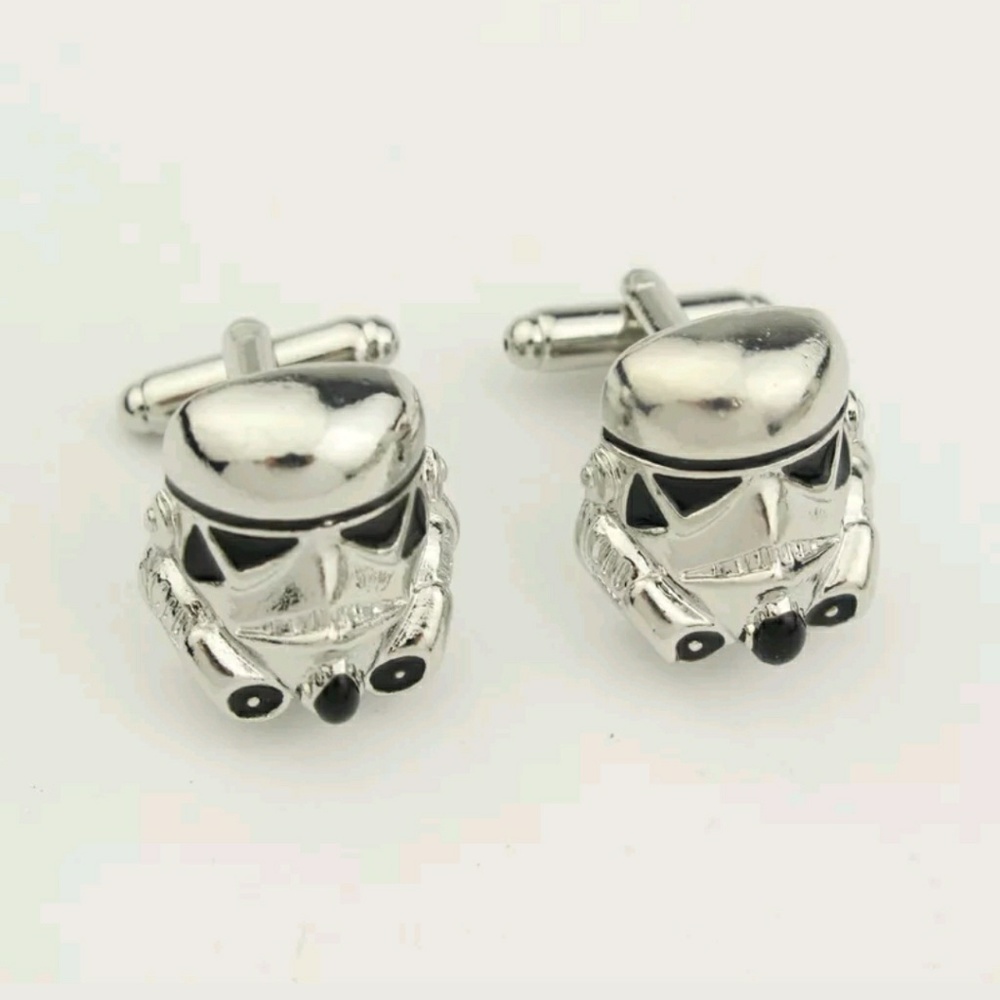 Sale💕Stormtrooper helmet cufflinks black/ silver
